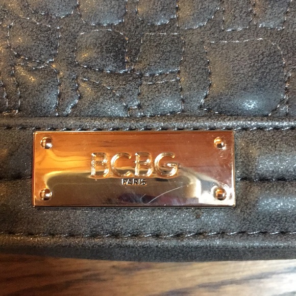 Bcbg grey crossbody with gold chain - Picture 2 of 4